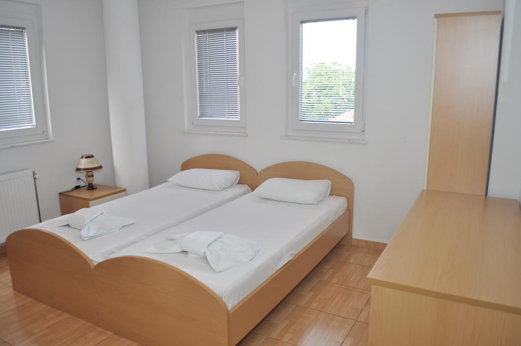 Guest House Miranda Ochryda Zewnętrze zdjęcie